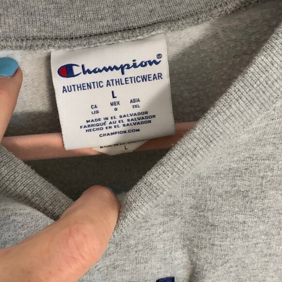 Auburn Tigers Embrodried Sweatshirt size large - Picture 2 of 5